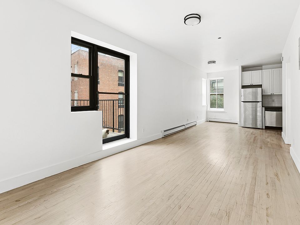 1st image of 214 Atlantic Ave #4