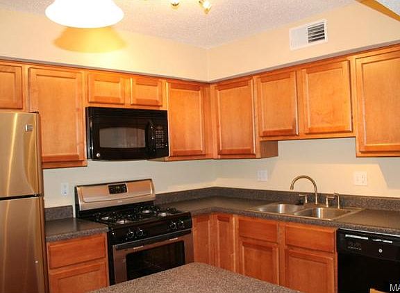 4th image of 1445 Willow Brook Cv APT 6