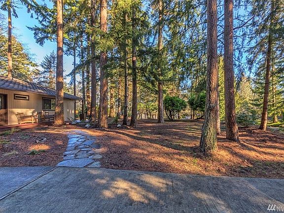 4th image of 50 Foxfield Dr