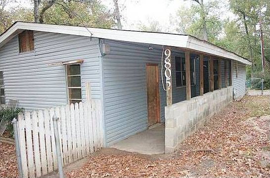 1st image of 9805 Honeysuckle Ln
