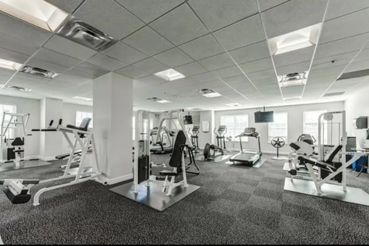 325 E Paces Ferry Rd NE — Photo 3
