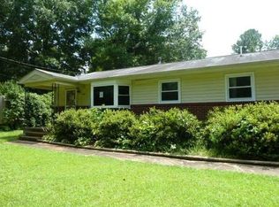 314 Riverside Dr, Yorktown, VA 23692