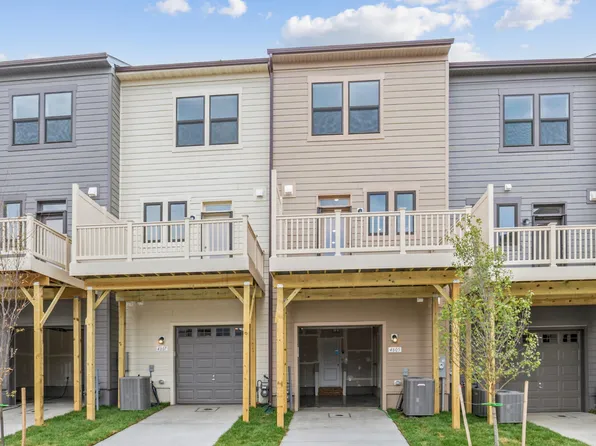 4807 Vista Green Ln, Lanham, MD 20706