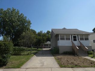 26088 Oakland St, Roseville, MI