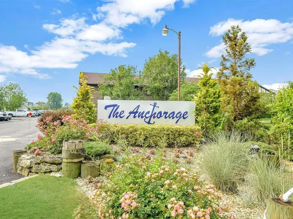 104 Mariners Way #104, Copiague, NY 11726