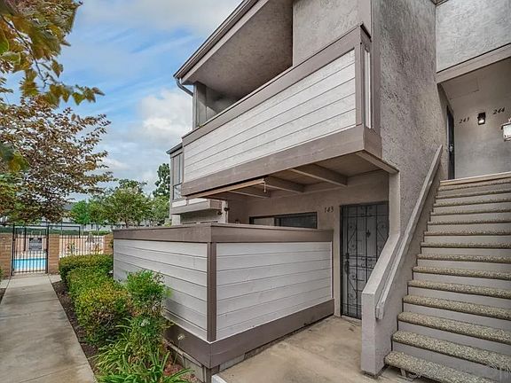 5th image of 9209 Village Glen Dr Unit 243