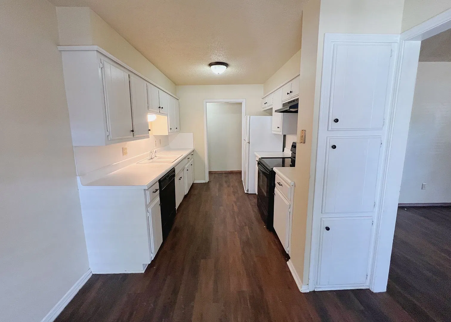 Carpet Free + Central Edmond! — Photo 3