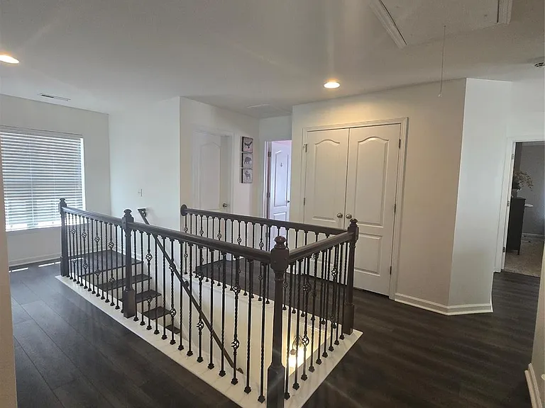 6503 Manitoba Ln — Photo 9