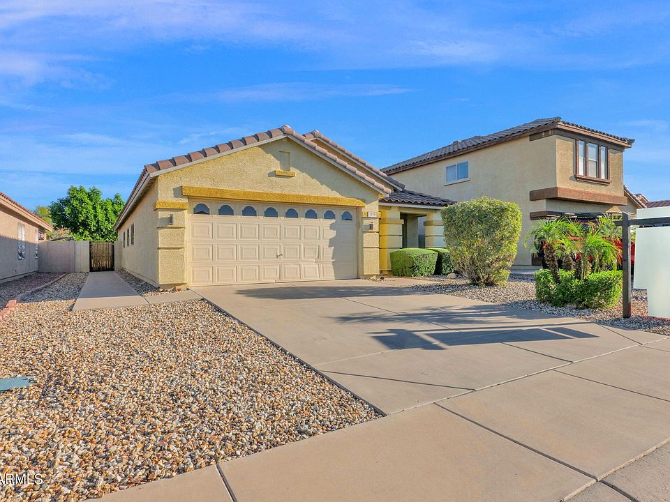 1st image of 1074 E ARABIAN Drive