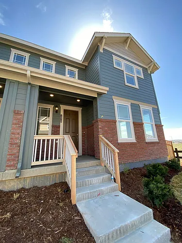 1678 Marquette Aly Photo 1