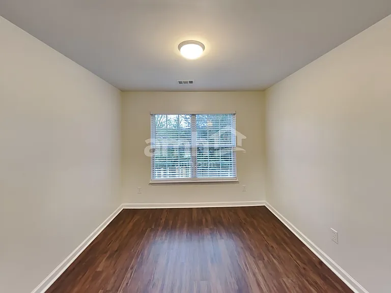710 Norwood Ct — Photo 20