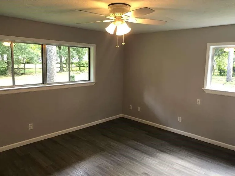 3515 Elm Dr — Photo 9
