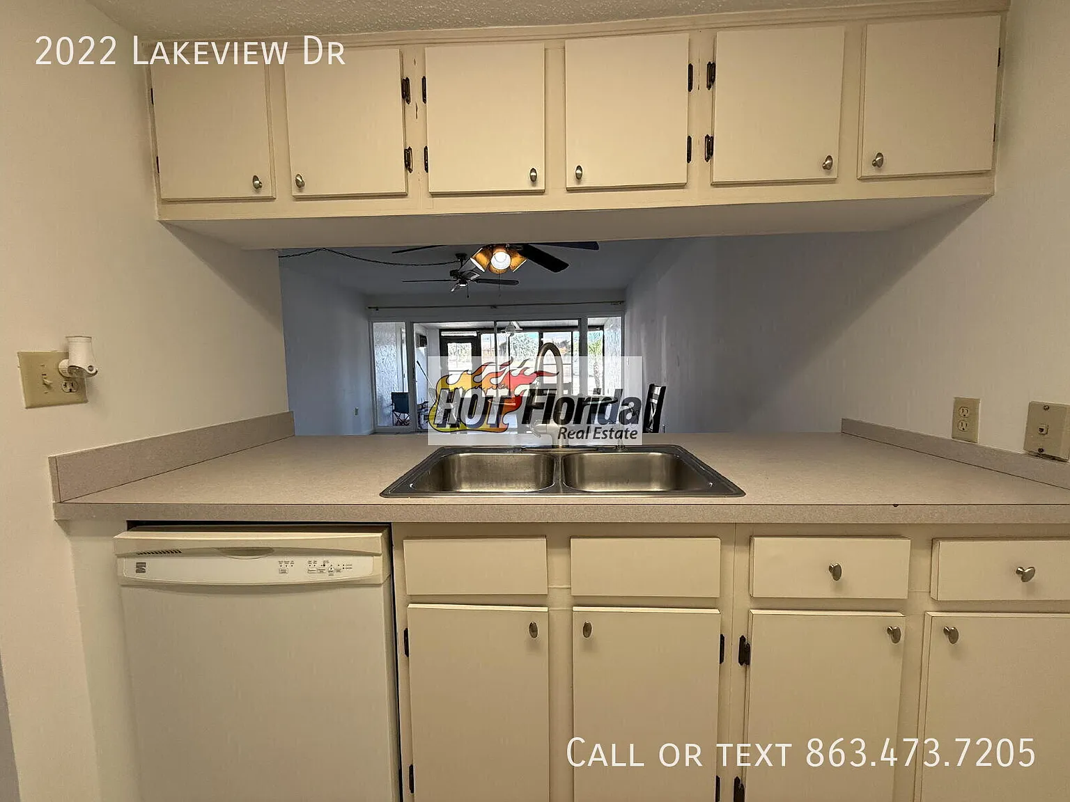 3 Bedroom | 1.5 Bath Townhome | Water & Lawn Care Included | Near Downtown Sebring — Photo 3