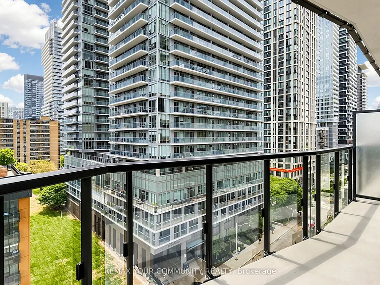 110 Broadway Ave E #819 — Photo 36