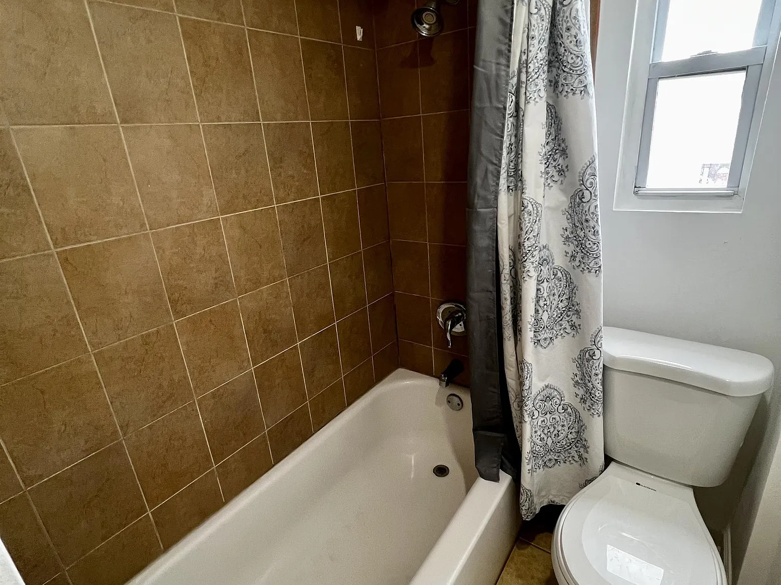27 Evans Avenue - FL2 — Photo 3