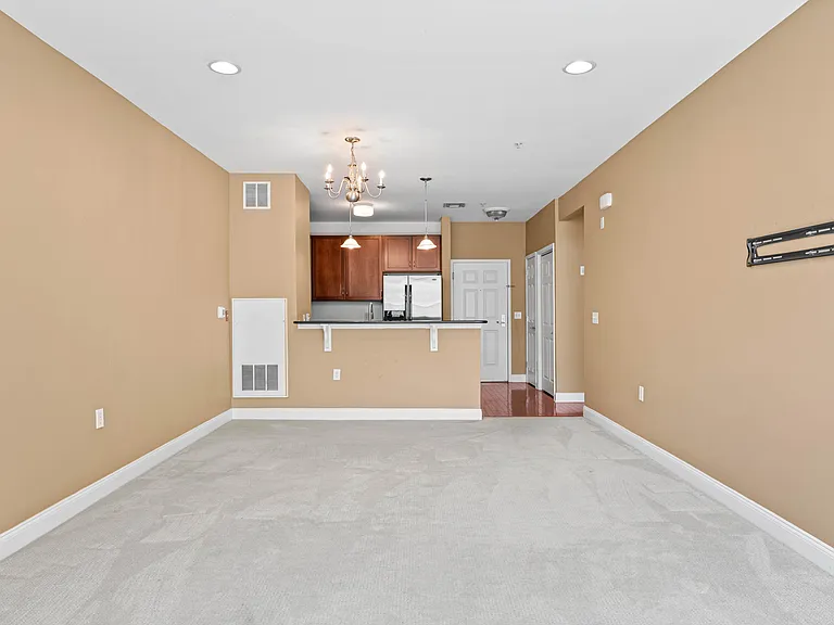 200 W Elm St #1231 — Photo 15