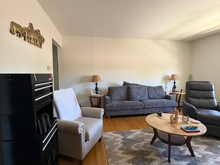 Carey Avenue Apartments — Photo 12