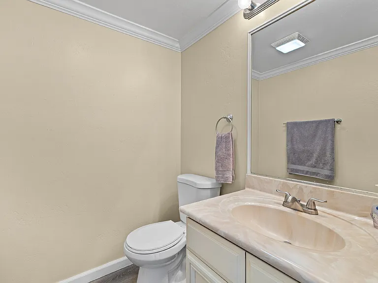 2648 Alpine Blvd #A — Photo 4