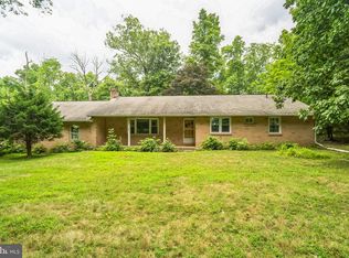 5230 Valley Park Rd, Doylestown, PA 18902