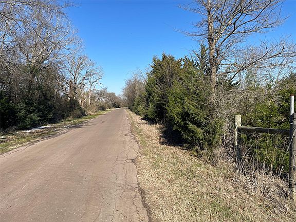 5th image of 2 Prairie Grove Rd