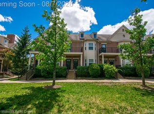 25564 Portico Ln #84, Novi, MI 48375