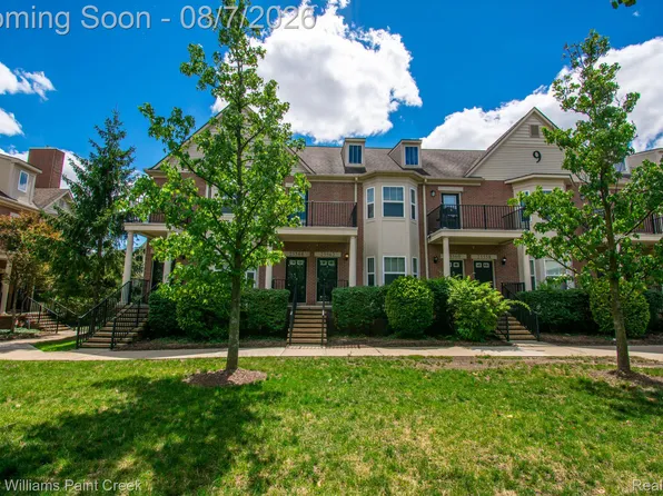 25564 Portico Ln #84, Novi, MI 48375