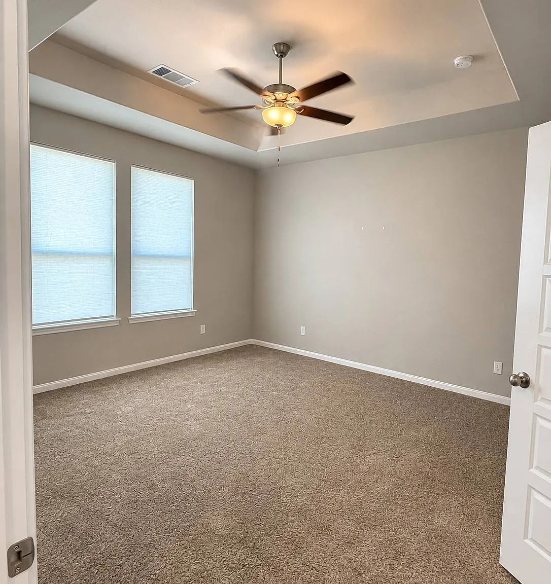 3 bed, 1553 sqft, $2,400 — Photo 3