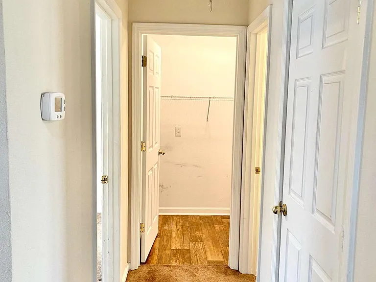 409 Lawnwood Ct — Photo 7