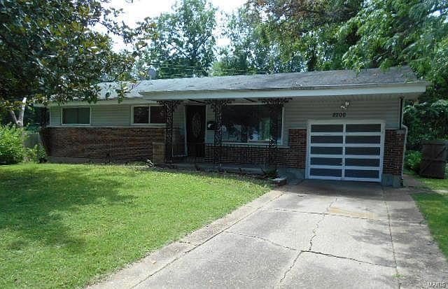 1st image of 2200 Collett Dr