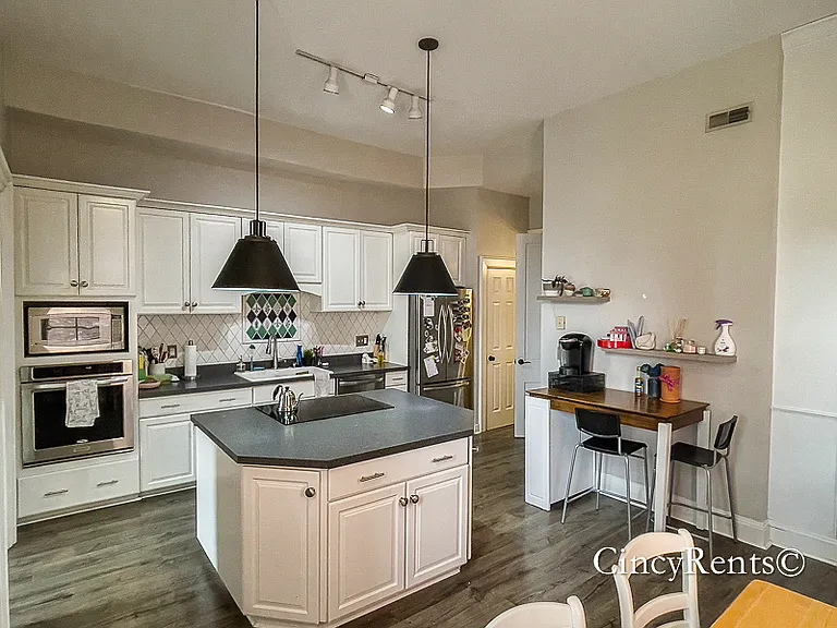 523 Liberty Hl #1 — Photo 6