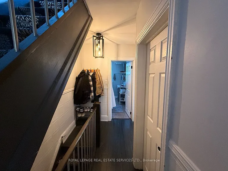 263 Grace St #2 — Photo 4