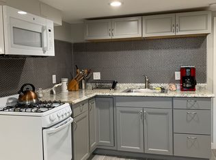 4023 Hallman St, Fairfax, VA 22030