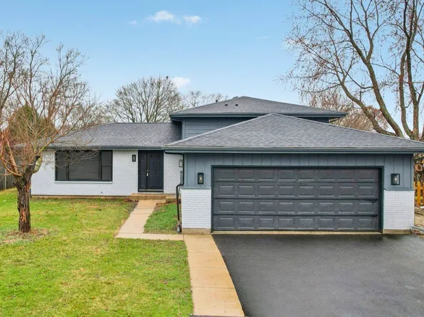 530 Thompson Ave, Winthrop Harbor, IL 60096