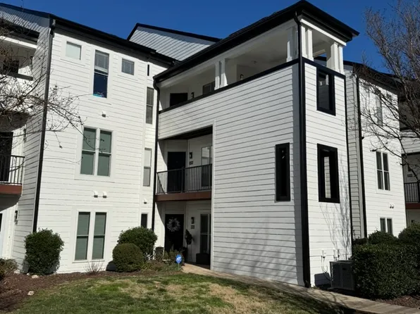 18711 Vineyard Point Ln, Cornelius, NC 28031