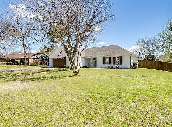 3rd image of 1211 Linda Ln
