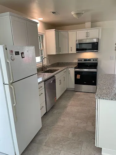 600 Broce Dr Photo 1