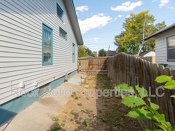 4th image of 2813 Bent Ave #1