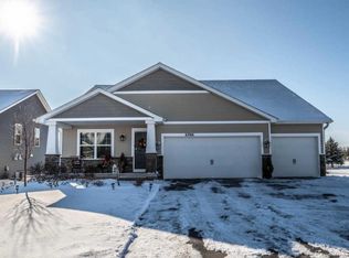 6766 Jarvis Bay S, Cottage Grove, MN 55016