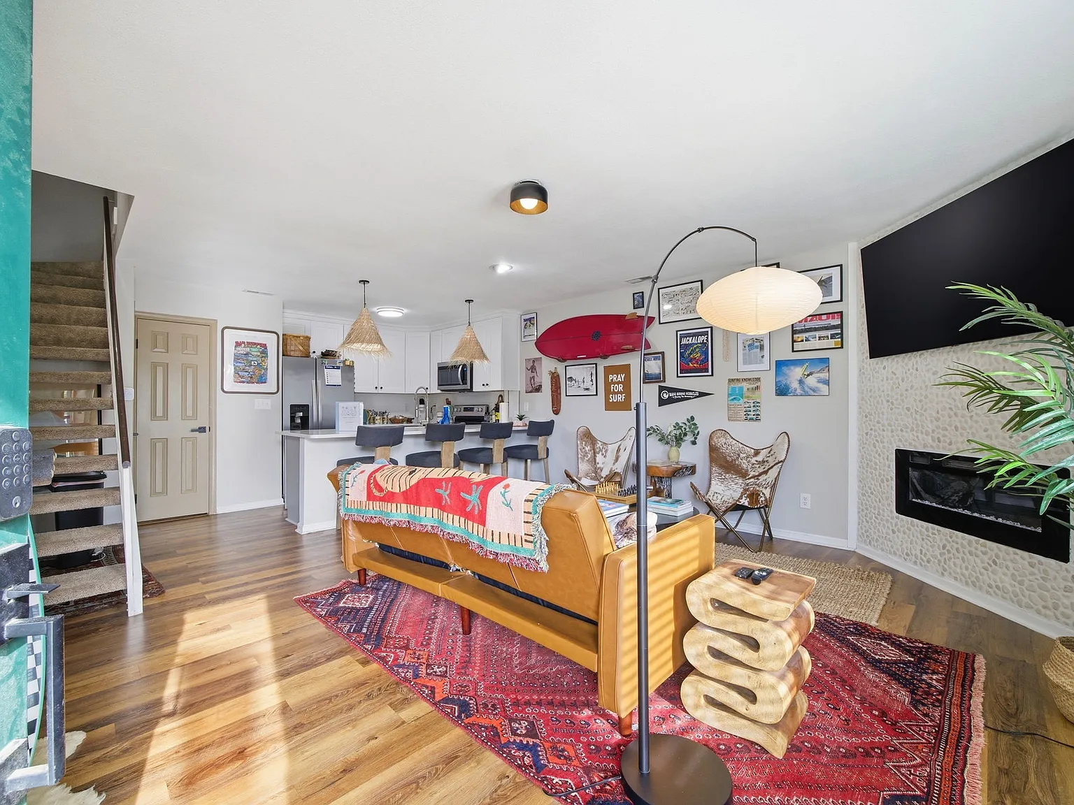 2 bed, 2.5 bath, 1205 sqft, $2,350 — Photo 3