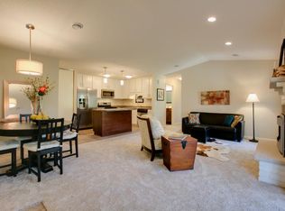 9613 Lonsdale Cir, Minnetonka, MN 55305