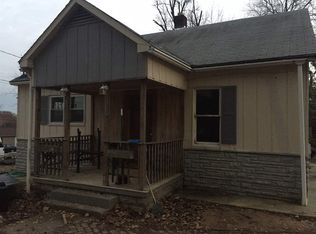 113 W 3rd St, Huntingburg, IN 47542