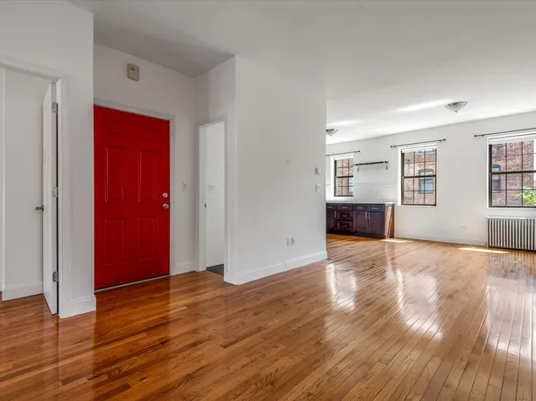 26-19 14th Place image 18 of 33