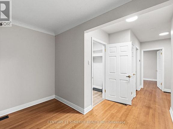 4th image of 22 Carola St