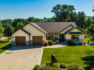 49 Club House Dr, Sheridan, WY 82801