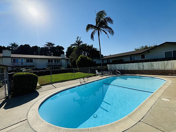 4th image of 4126 Foothill Rd