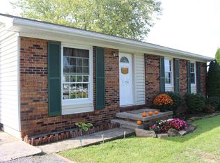 276 1st St, Broadway, VA 22815