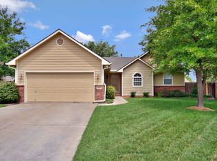 2551 N Parkdale Ct, Wichita, KS 67205