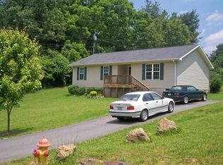 2 Myra Pl, Asheville, NC 28806