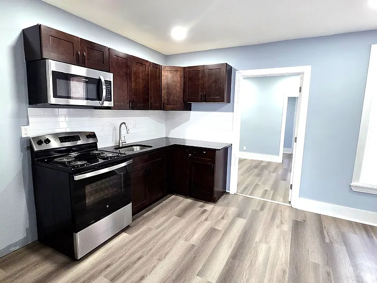 6542 Regent St — Photo 7