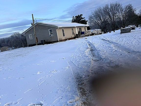 2nd image of 15 Ralph Jenkins Rd
